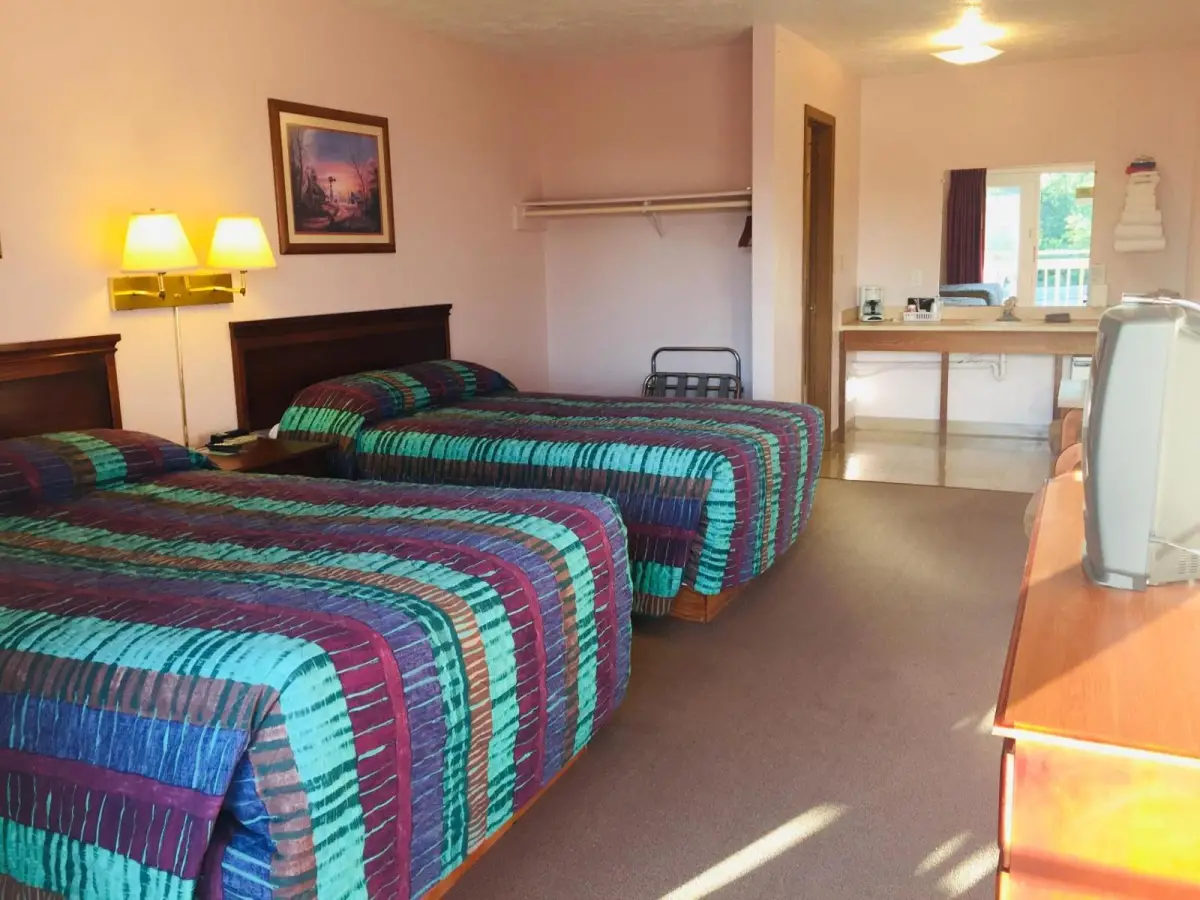 Mountain Country Motor Inn 8